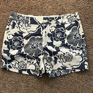 EUC Banana Republic Navy & White Floral Shorts
